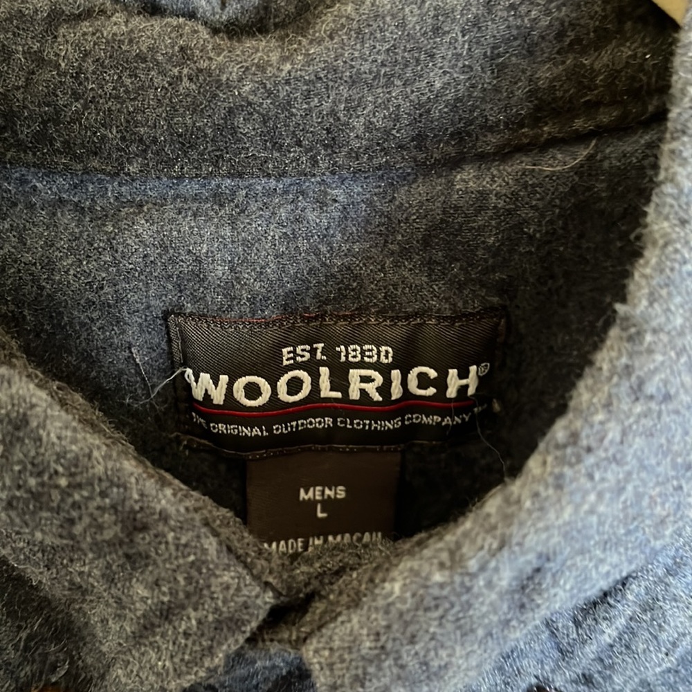 Woolrich Mens Button Down Size Large - image 3